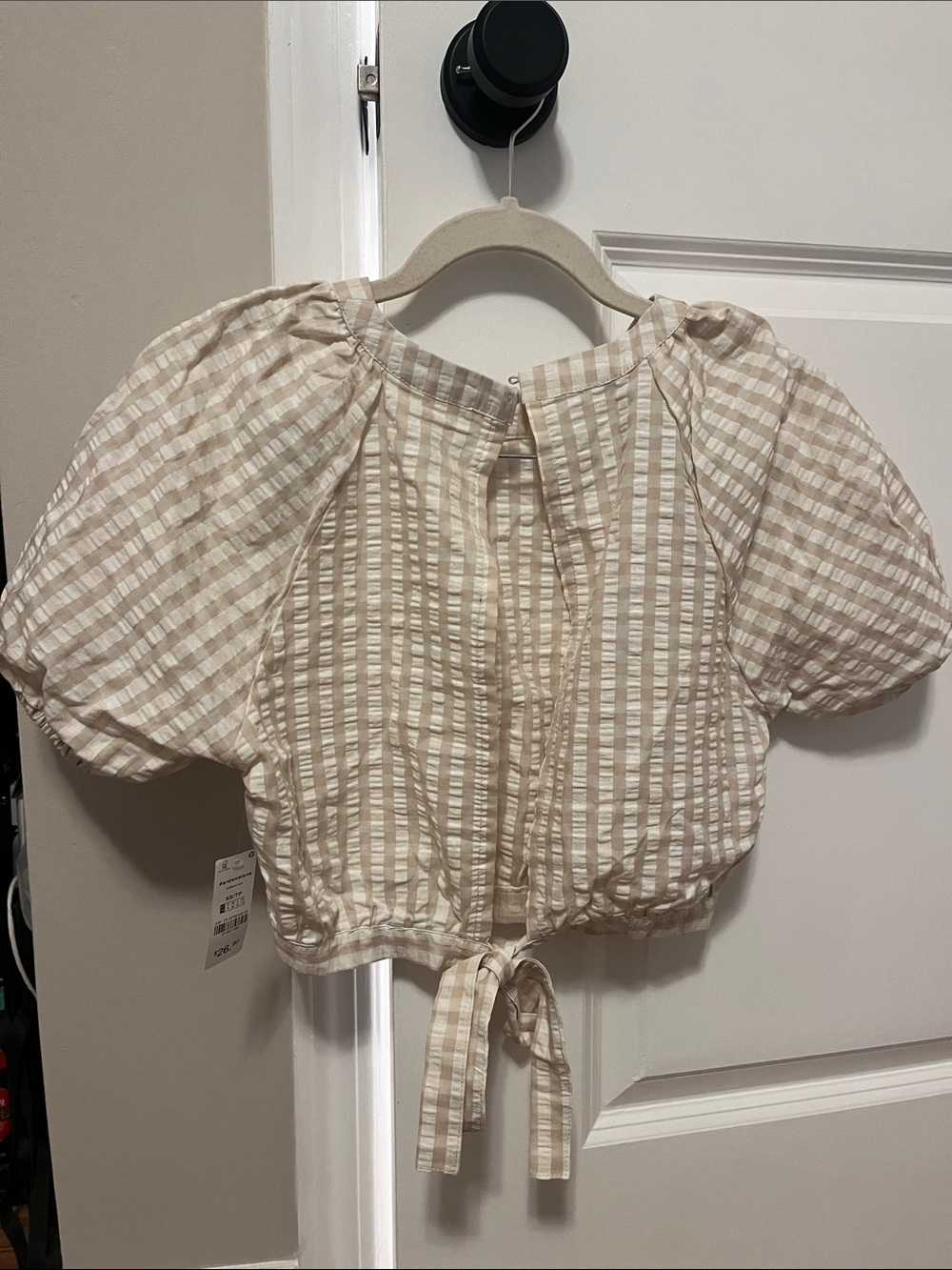 Cute balloon sleeve gingham wraparound top